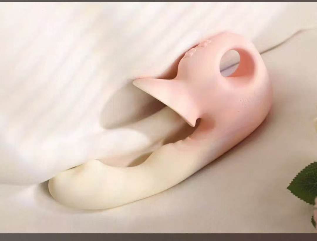 Rhapsody Pro profile showing flexible insertable arm resting on bedding