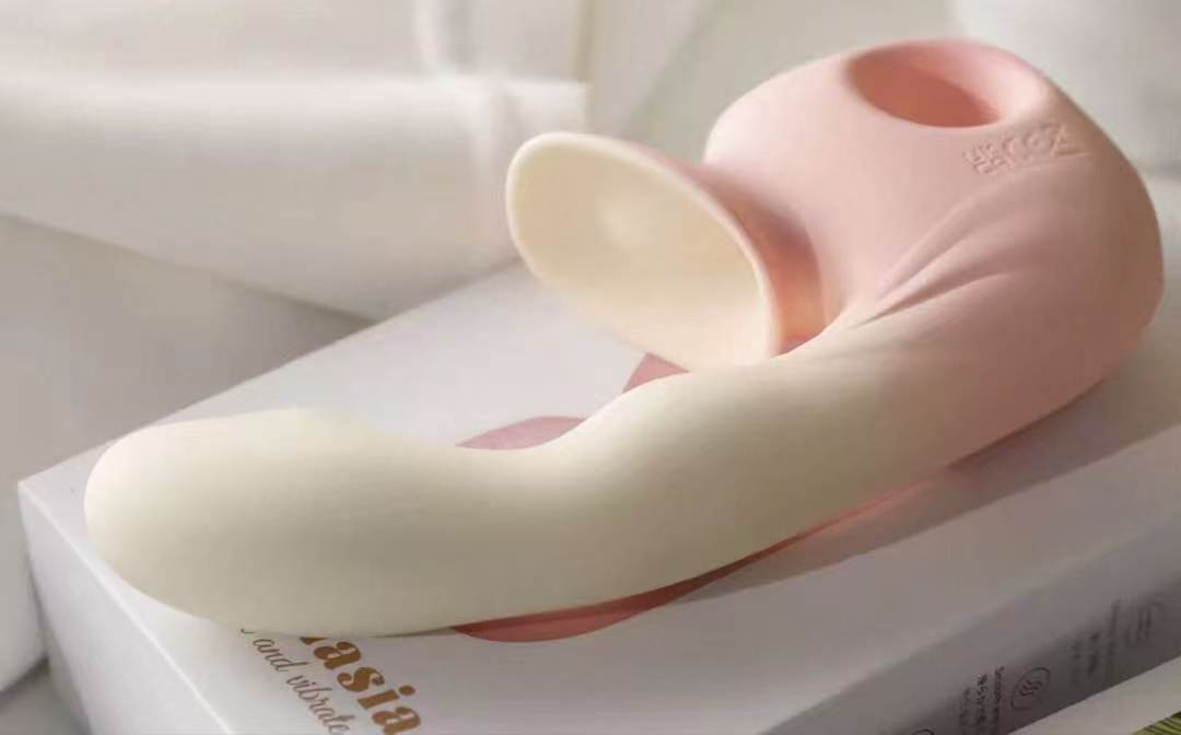 Biozzing Rhapsody Pro suction vibrator showing suction chamber and embossed logo